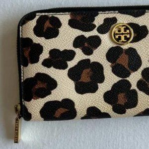 Tory Burch Leopard Robinson Zip Continental Wallet
